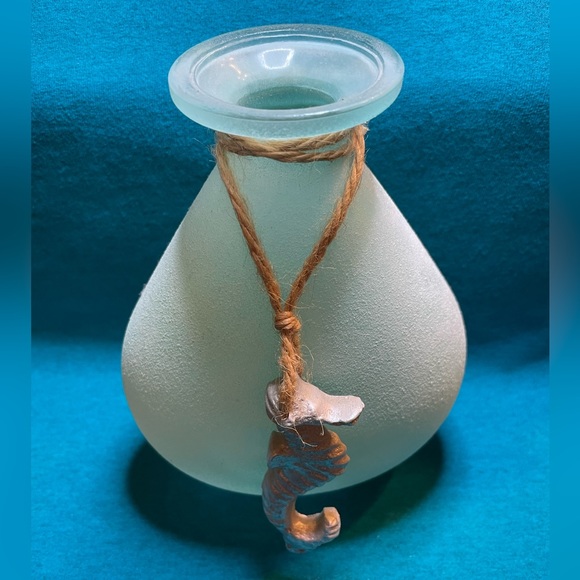 Glass bottle with resin Seahorse! Company: Beachcombers coastal life… - Picture 6 of 7